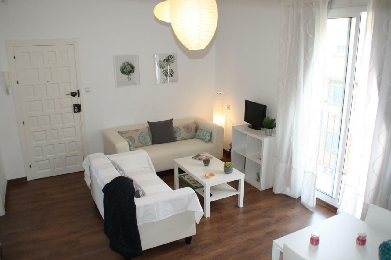 Apartamento Tia Maria Apartment Malaga Ngoại thất bức ảnh