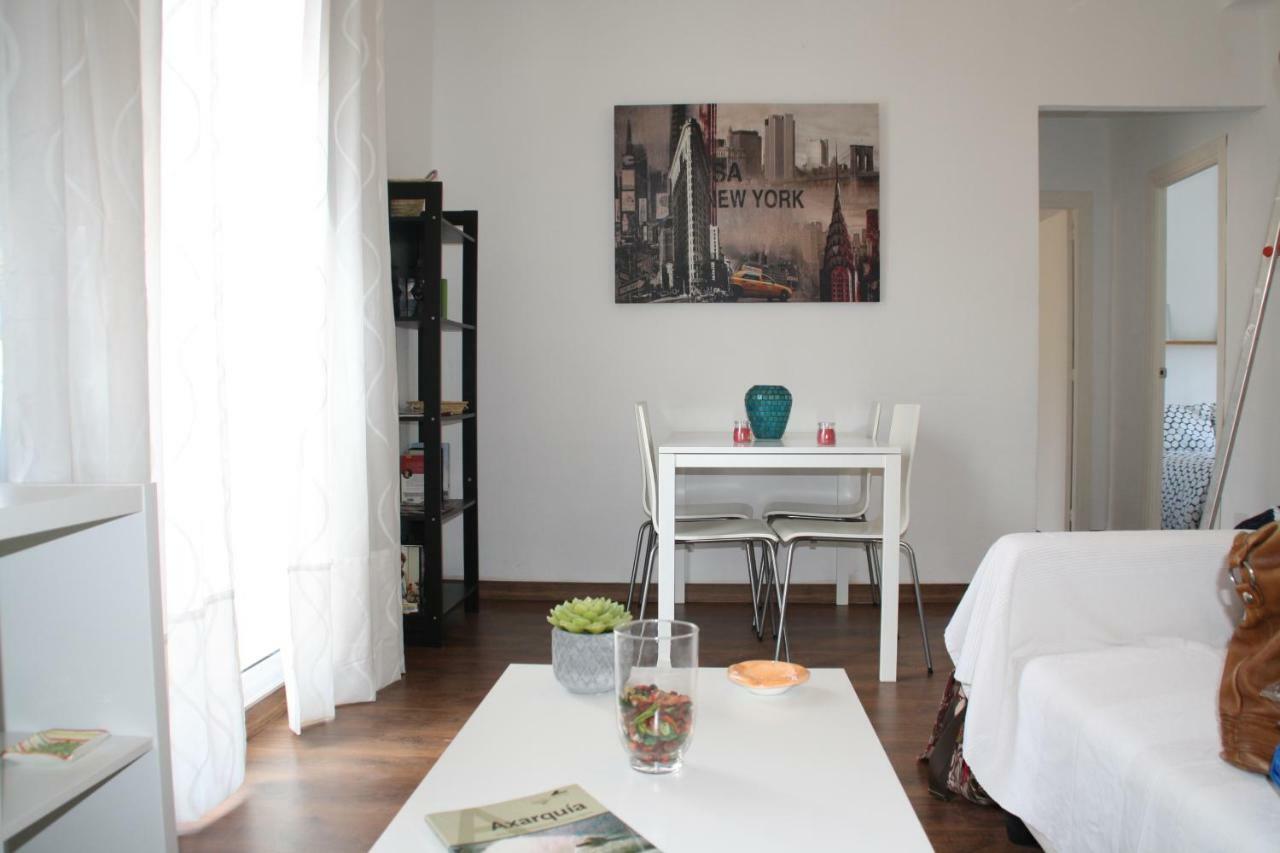 Apartamento Tia Maria Apartment Malaga Ngoại thất bức ảnh