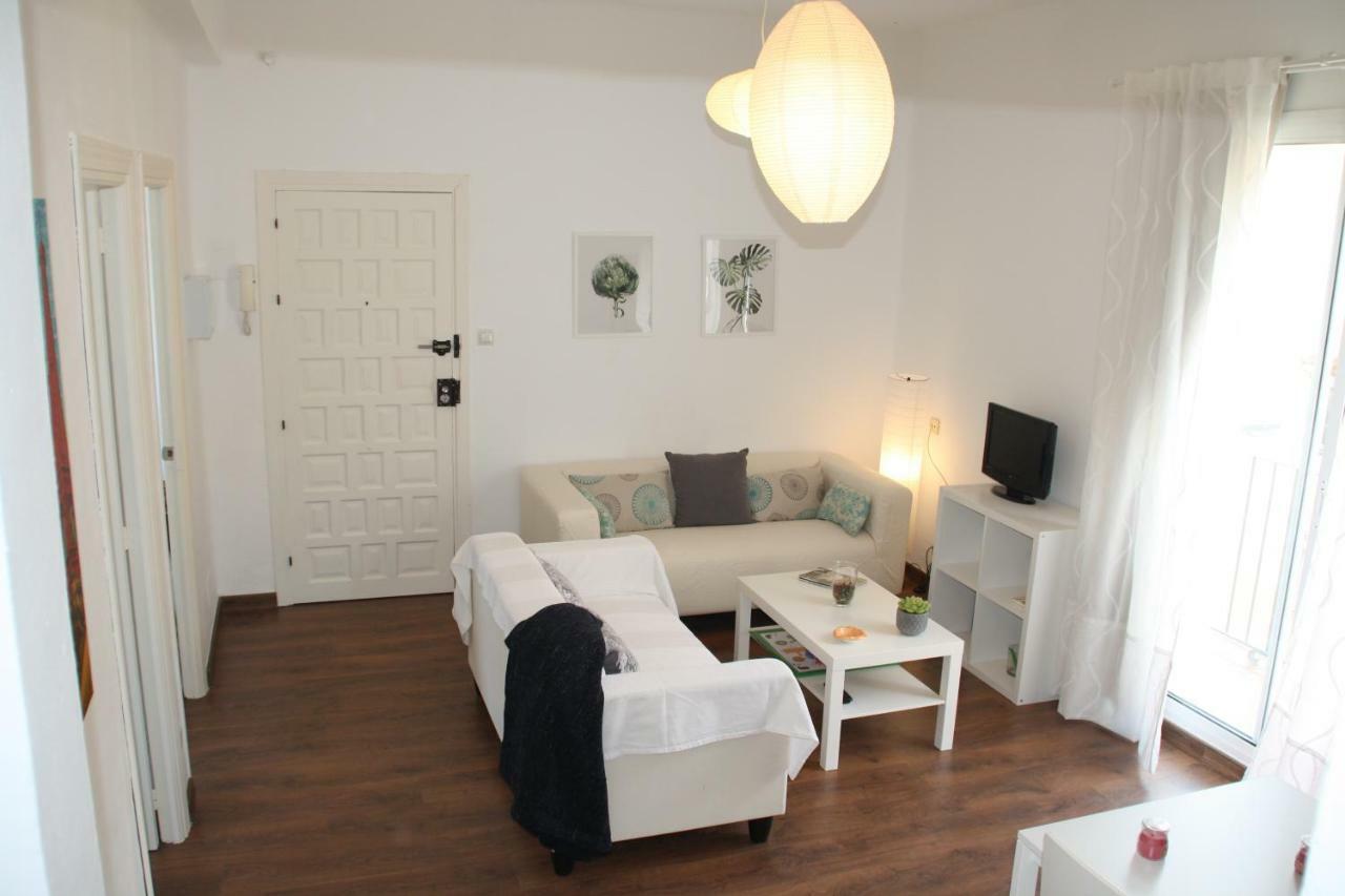 Apartamento Tia Maria Apartment Malaga Ngoại thất bức ảnh